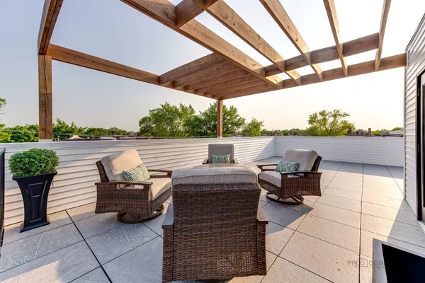 $950,000 | 1304 North Lawndale Avenue, Chicago, IL 60651