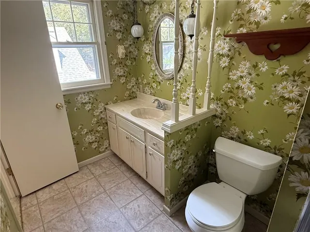 $249,900 | 4126 Elledge Drive, Roeland Park, KS 66205