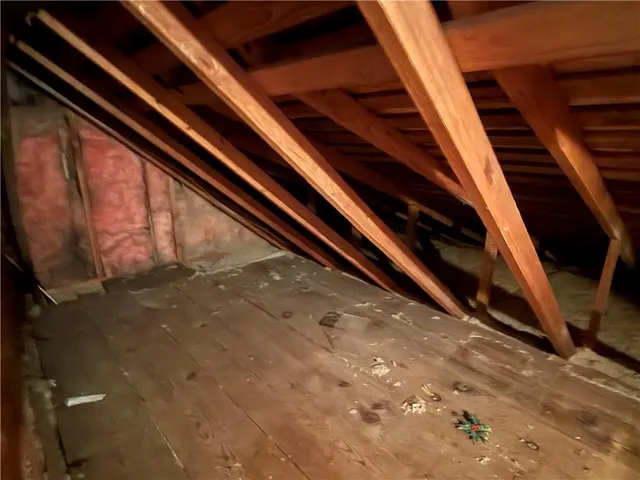 $249,900 | 4126 Elledge Drive, Roeland Park, KS 66205