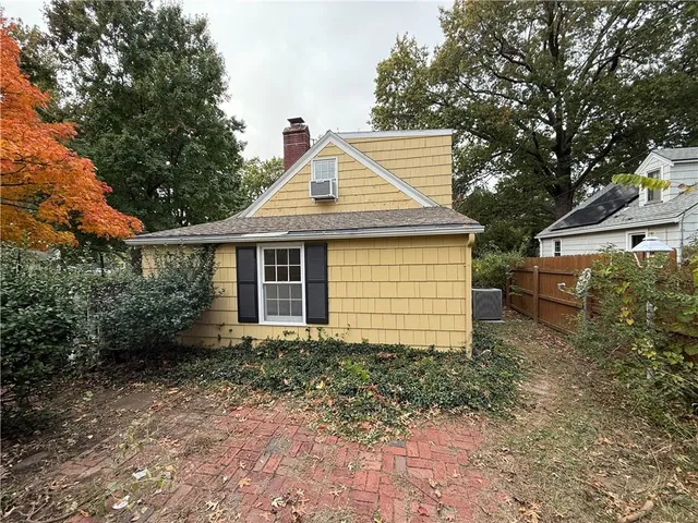 $249,900 | 4126 Elledge Drive, Roeland Park, KS 66205