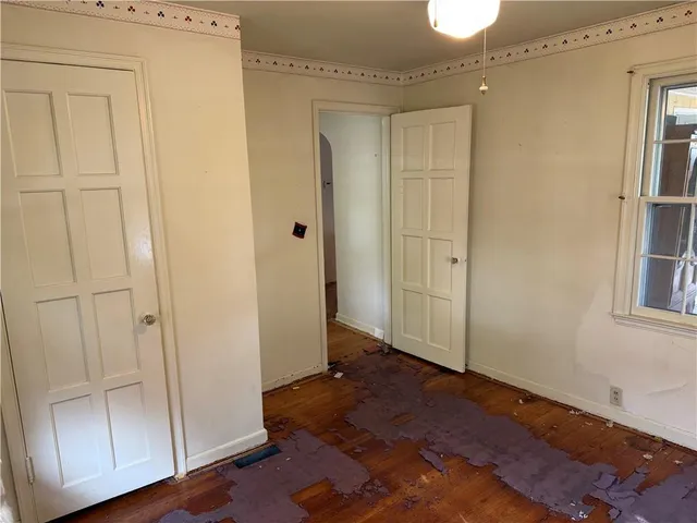 $249,900 | 4126 Elledge Drive, Roeland Park, KS 66205