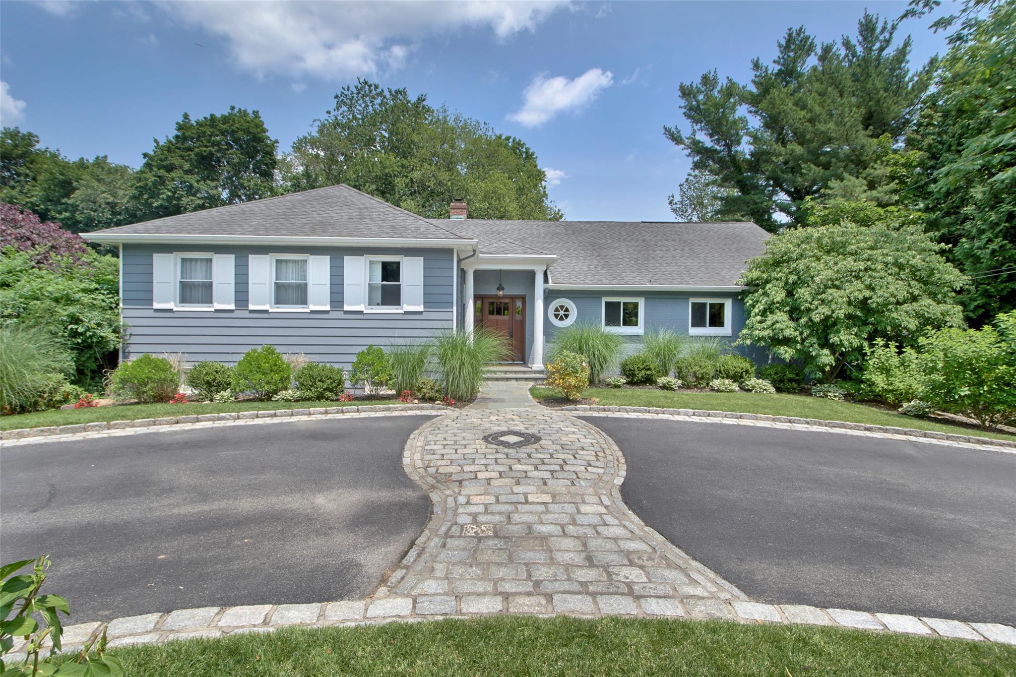 Welcome to 527 Purchase Street