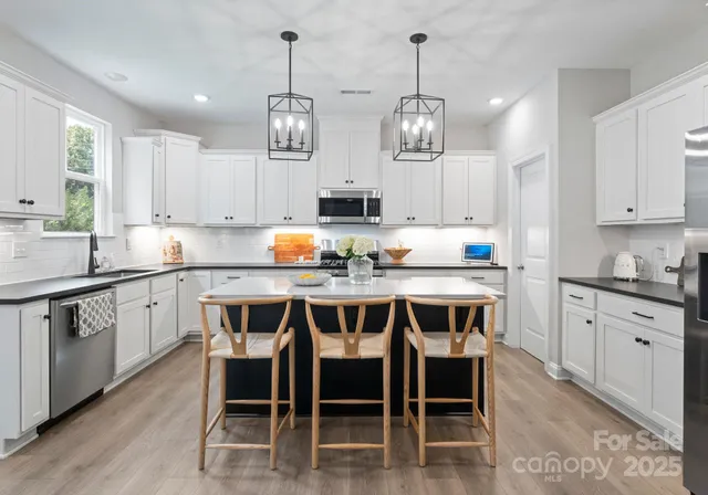 $695,000 | 11228 Wooded Saddle Road, Charlotte, NC 28216