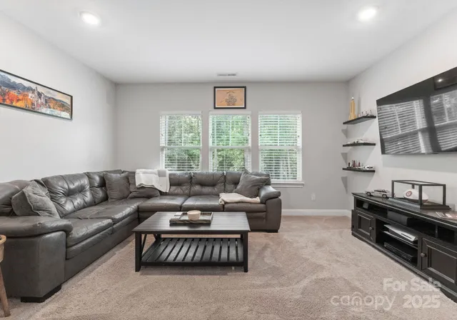 $695,000 | 11228 Wooded Saddle Road, Charlotte, NC 28216