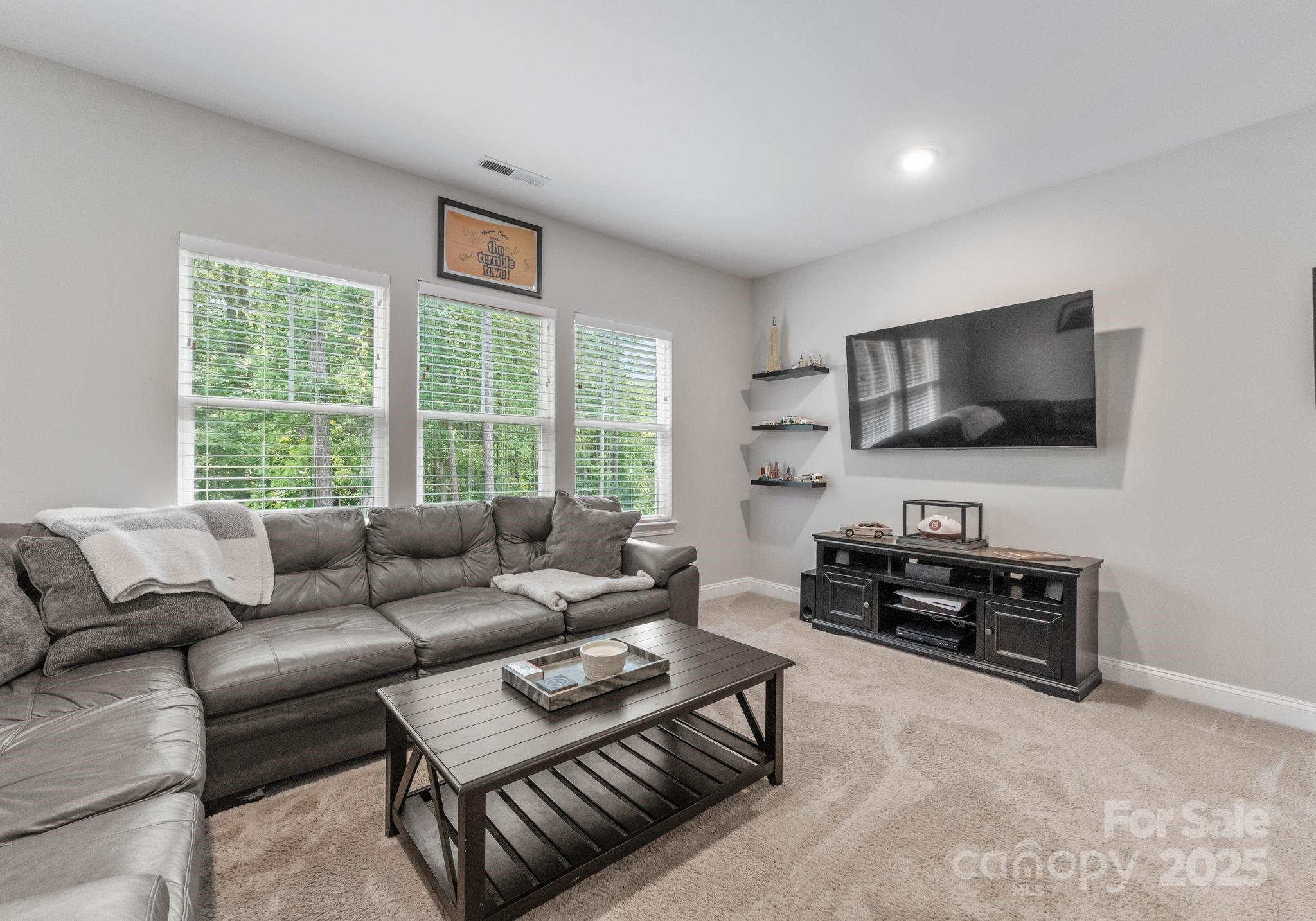 11228 Wooded Saddle Road Charlotte, NC 28216 - Photo 33 of 48