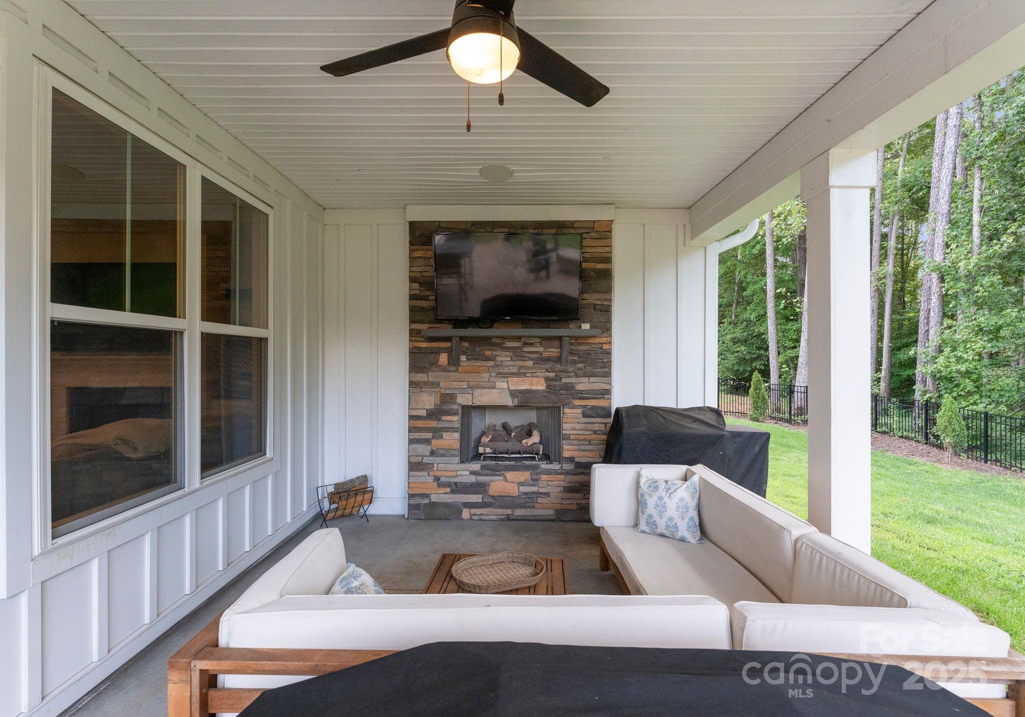 11228 Wooded Saddle Road Charlotte, NC 28216 - Photo 38 of 48