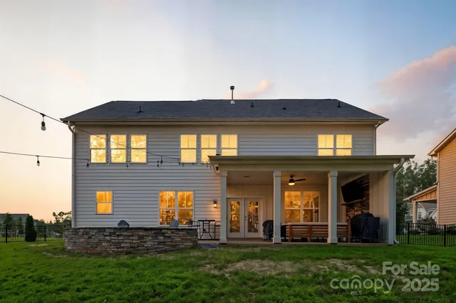 $695,000 | 11228 Wooded Saddle Road, Charlotte, NC 28216