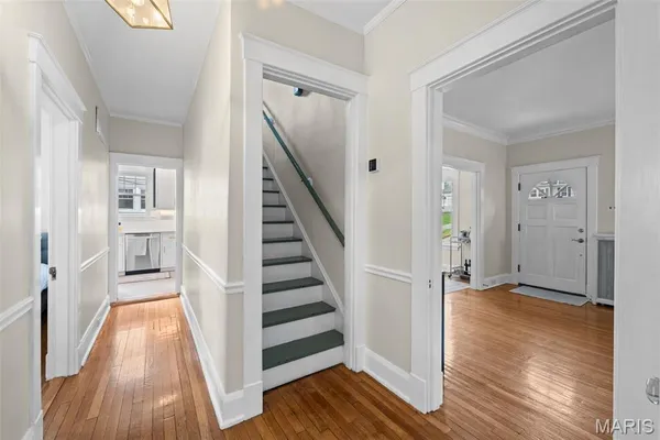 $714,900 | 451 West Jackson Road, Webster Groves, MO 63119