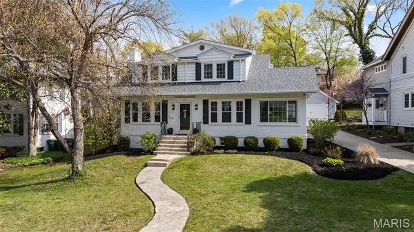 $714,900 | 451 West Jackson Road, Webster Groves, MO 63119