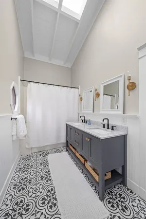 $714,900 | 451 West Jackson Road, Webster Groves, MO 63119
