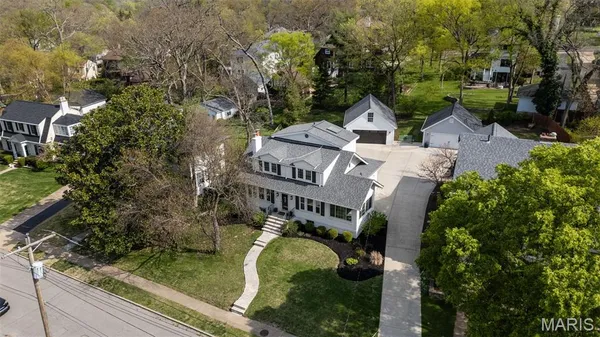 $714,900 | 451 West Jackson Road, Webster Groves, MO 63119