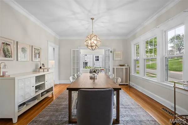 $714,900 | 451 West Jackson Road, Webster Groves, MO 63119