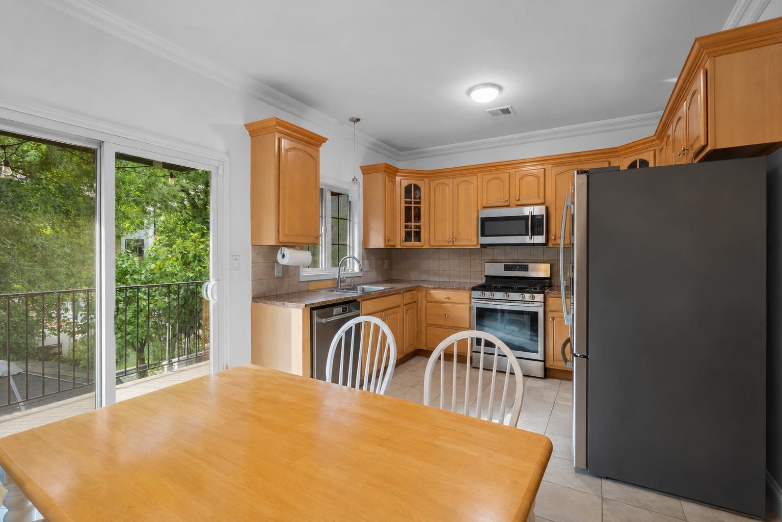 9 Hackensack Plank Road Weehawken, NJ 07086 - Photo 10 of 38