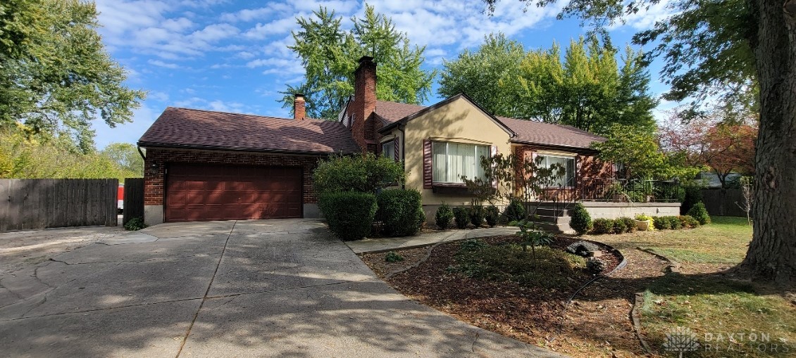 6240 Garber Road Clayton, OH 45415 - Photo 1 of 57 Welcome Home!