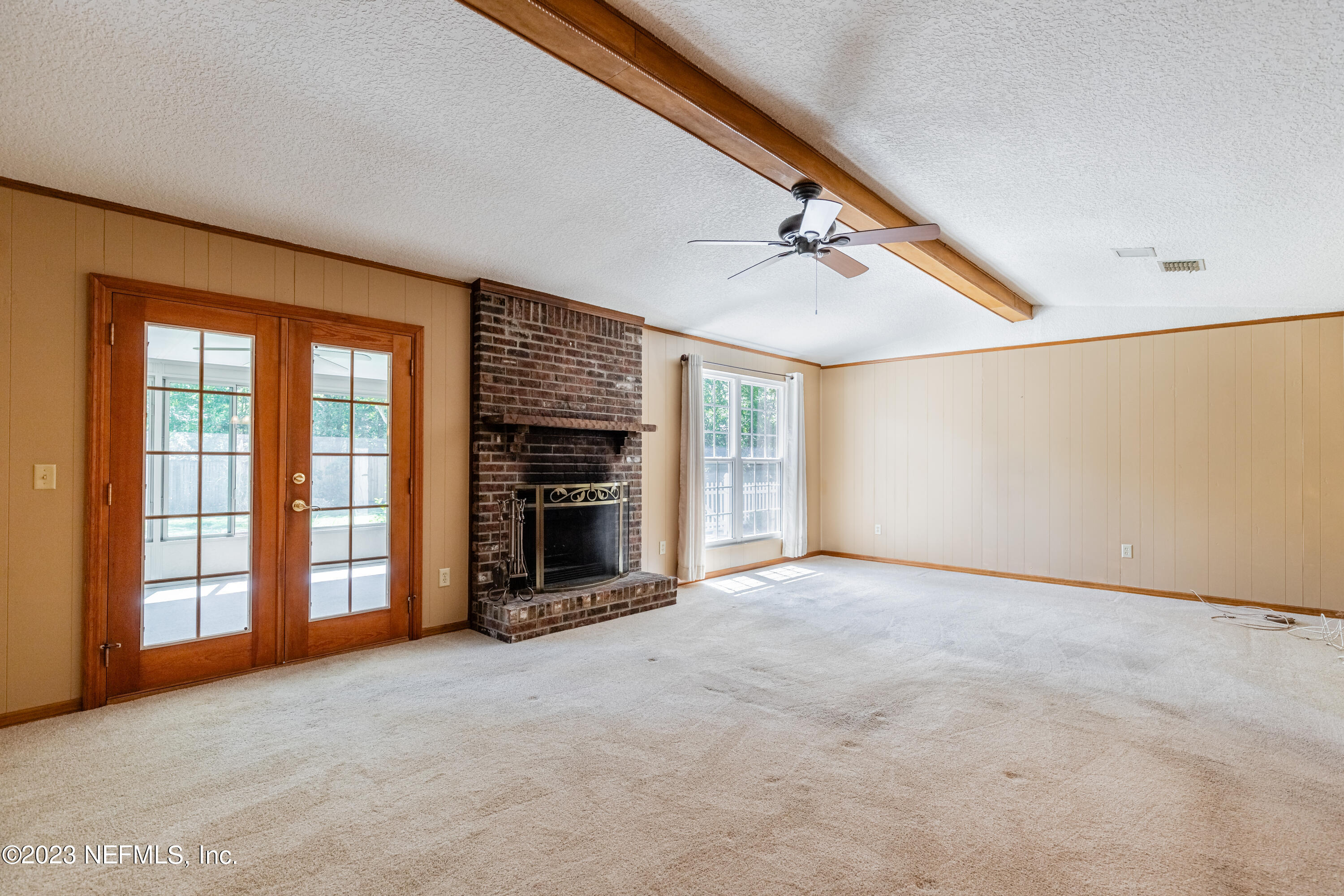 4793 Pinegate Road Fleming Island, FL 32003 - Photo 11 of 39 Living Room