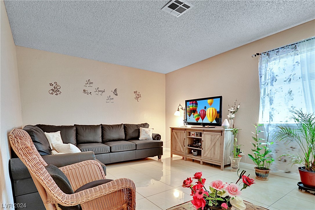 5805 Smoke Ranch Road, Unit A Las Vegas, NV 89108 - Photo 8 of 27