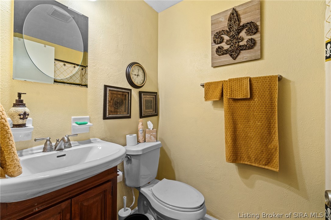 3403 Green Valley Road New Albany, IN 47150 - Photo 18 of 38