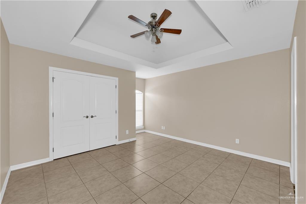 3700 South Embassy Avenue, Unit 3 Pharr, TX 78577 - Photo 7 of 12 a view of an empty room