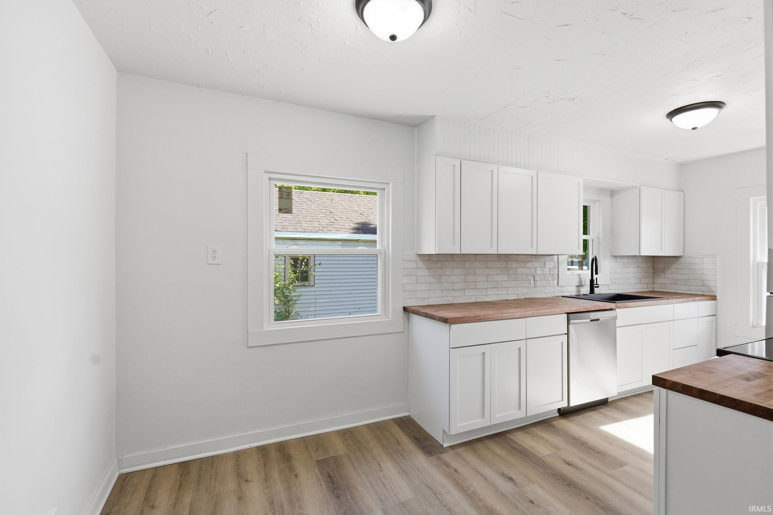 4739 Stellhorn Road Fort Wayne, IN 46835 - Photo 13 of 24