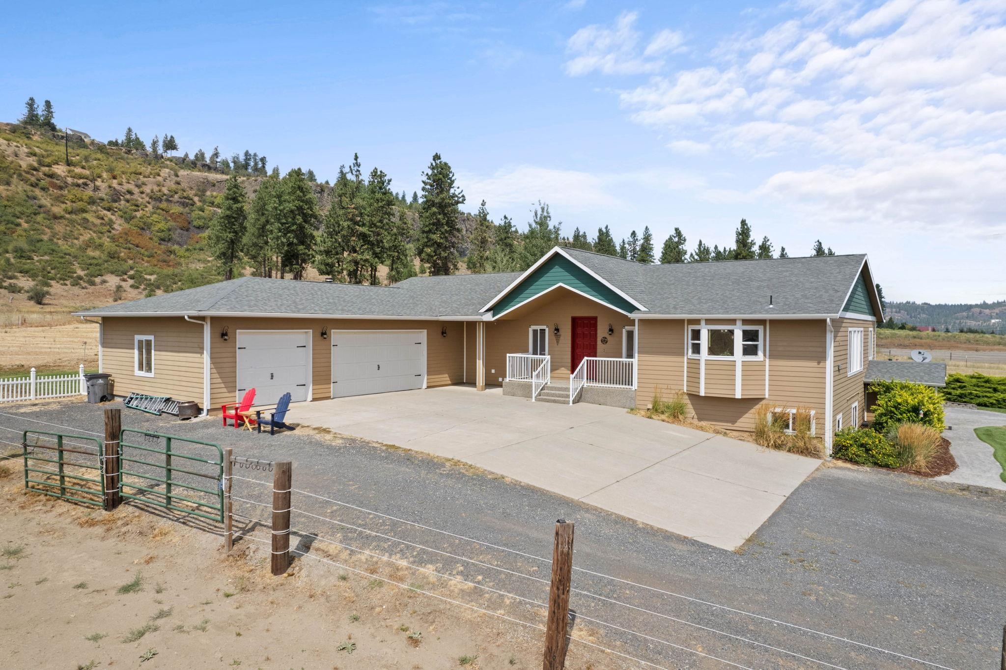 7515 North Garfield Road Spokane, WA 99224 - Photo 1 of 46