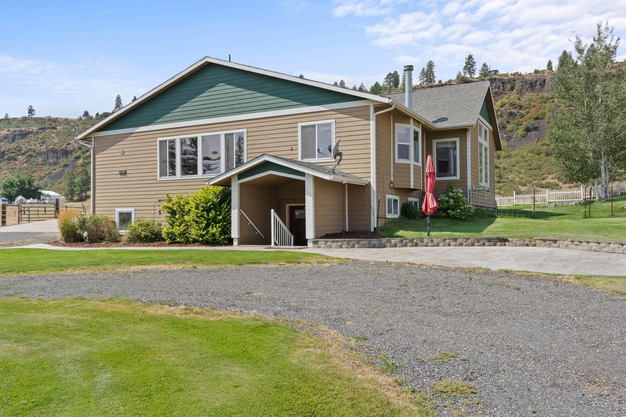7515 North Garfield Road Spokane, WA 99224 - Photo 3 of 46