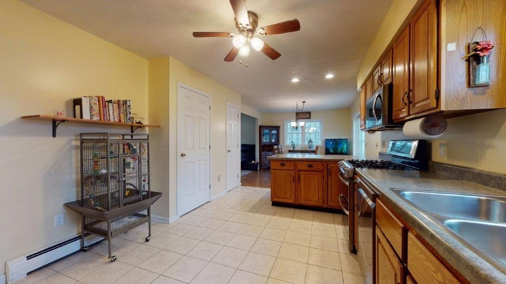 1951 Blakely Road Colchester, VT 05446 - Photo 6 of 36 Gallery Image 6