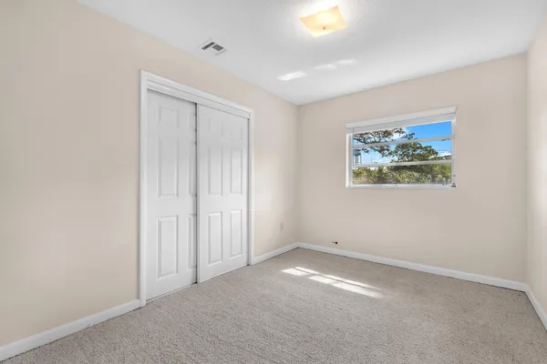 $1,650 | 385 Lincoln Avenue, Valparaiso, FL 32580