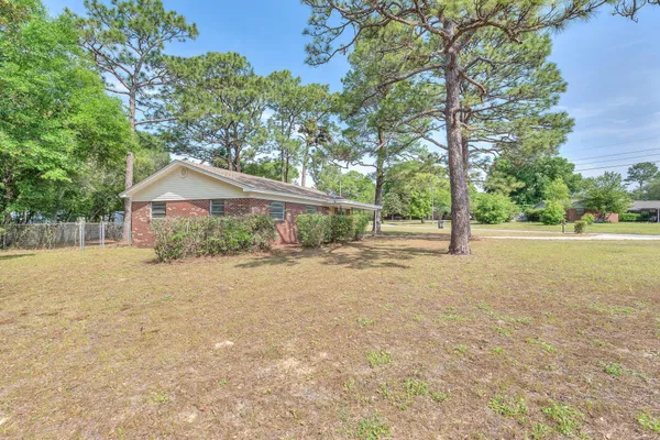 $1,650 | 385 Lincoln Avenue, Valparaiso, FL 32580