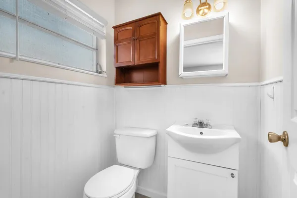 $1,650 | 385 Lincoln Avenue, Valparaiso, FL 32580