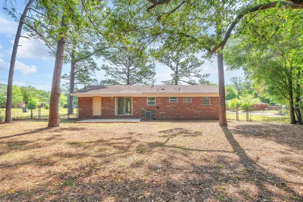 $1,650 | 385 Lincoln Avenue, Valparaiso, FL 32580