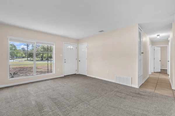 $1,650 | 385 Lincoln Avenue, Valparaiso, FL 32580