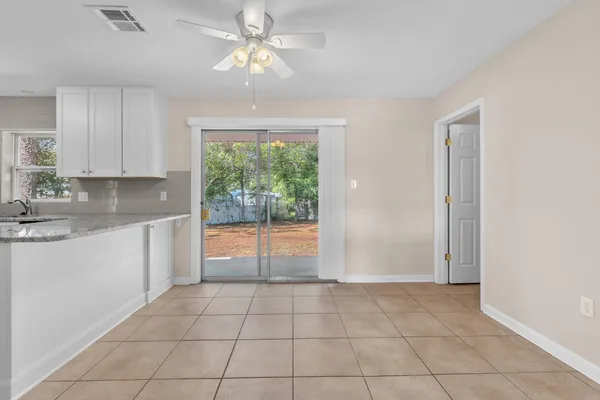 $1,650 | 385 Lincoln Avenue, Valparaiso, FL 32580