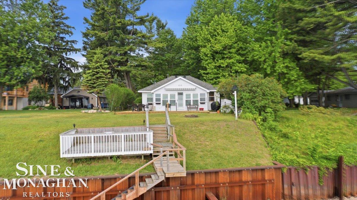8665 Lakeshore Road Lexington, MI 48450 - Photo 10 of 13 Gallery Image 10