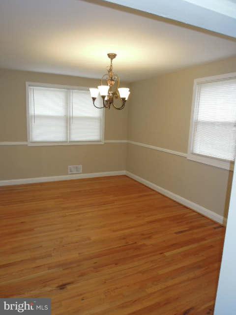 4119 Mountwood Road Baltimore, MD 21229 - Photo 7 of 29 Dining Room