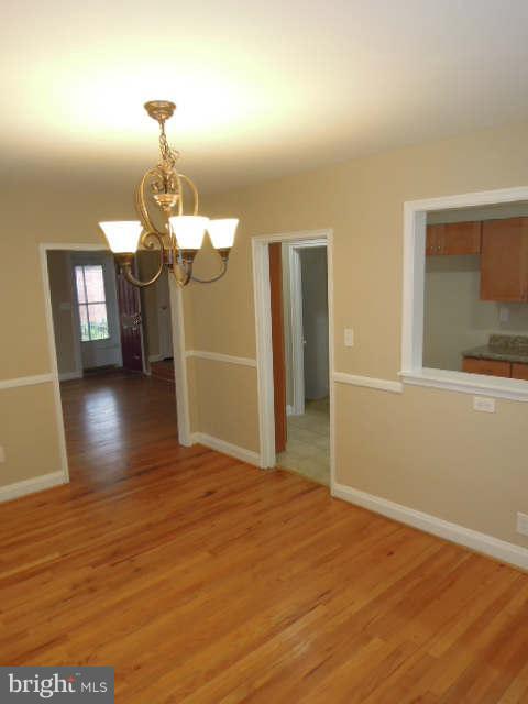 4119 Mountwood Road Baltimore, MD 21229 - Photo 8 of 29 Dining Room