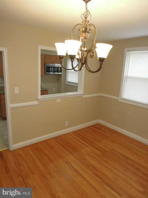 4119 Mountwood Road Baltimore, MD 21229 - Photo 9 of 29 Dining Room