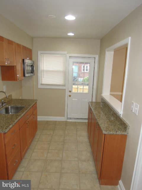 4119 Mountwood Road Baltimore, MD 21229 - Photo 10 of 29 Kitchen