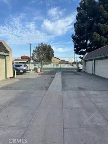 $359,000 | 155 South Wilmington Avenue, Unit C, Compton, CA 90220