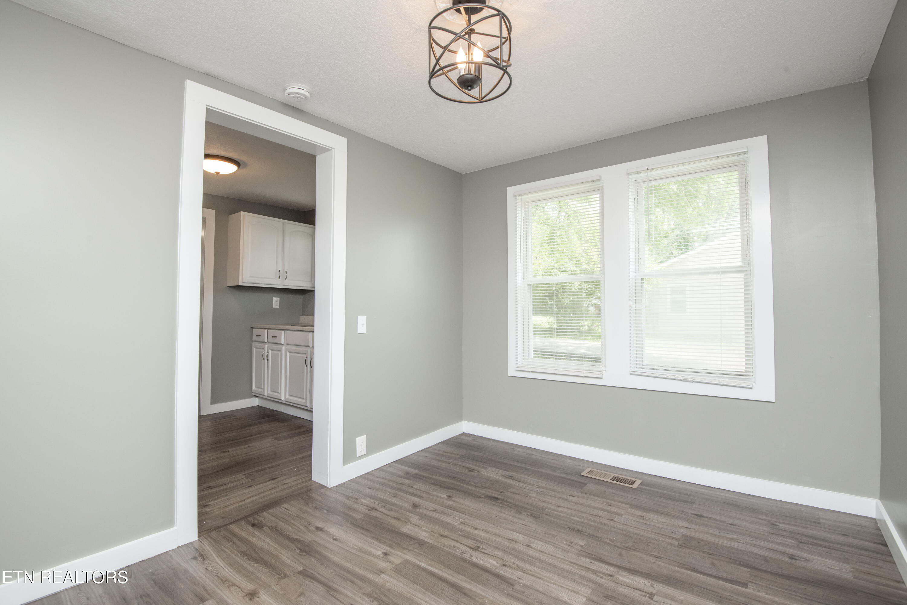 912 Medaris Street Clinton, TN 37716 - Photo 14 of 44 dining 2