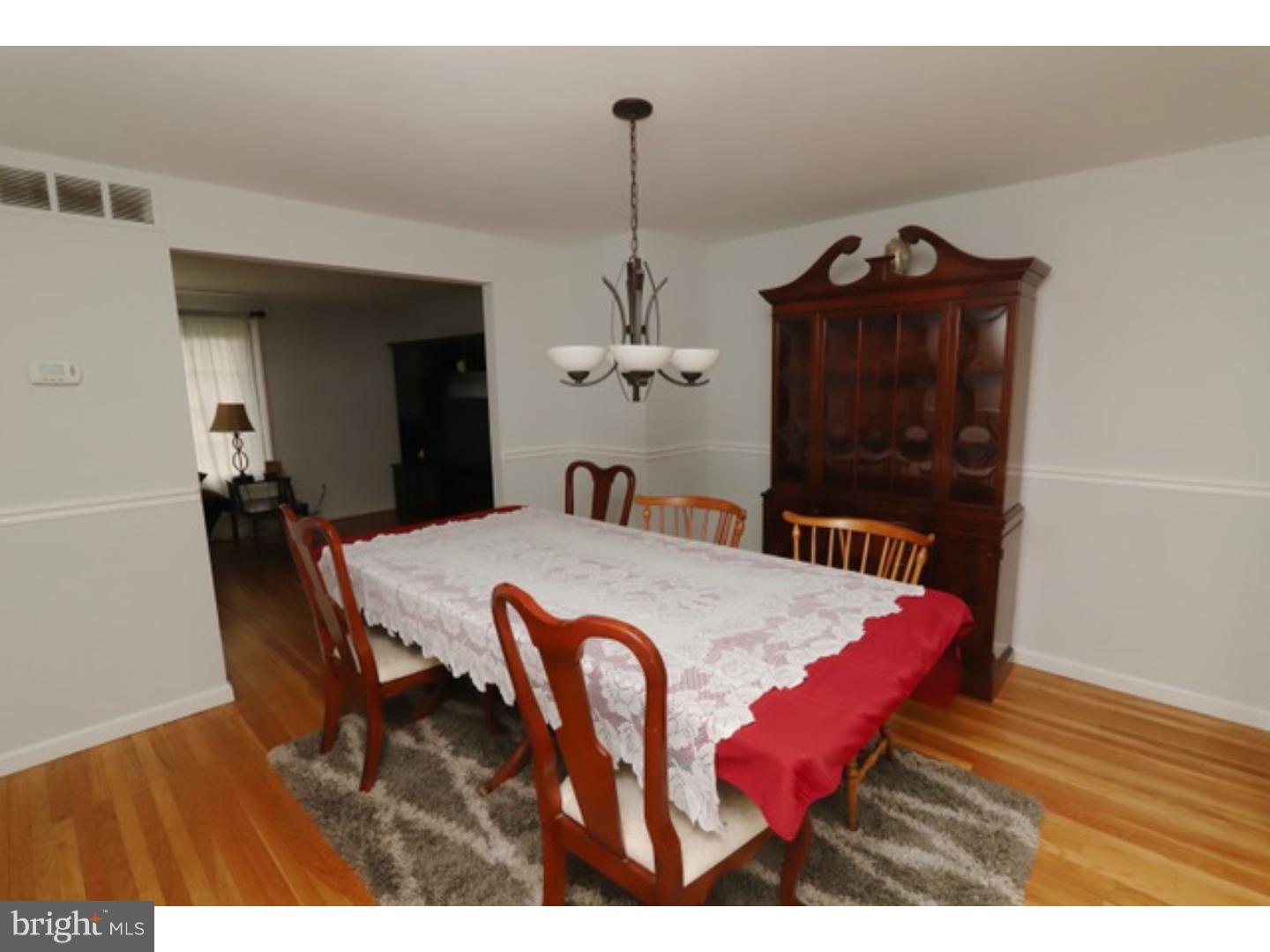 2201 Yellowstone Road Cinnaminson, NJ 08077 - Photo 3 of 23 Dining Room