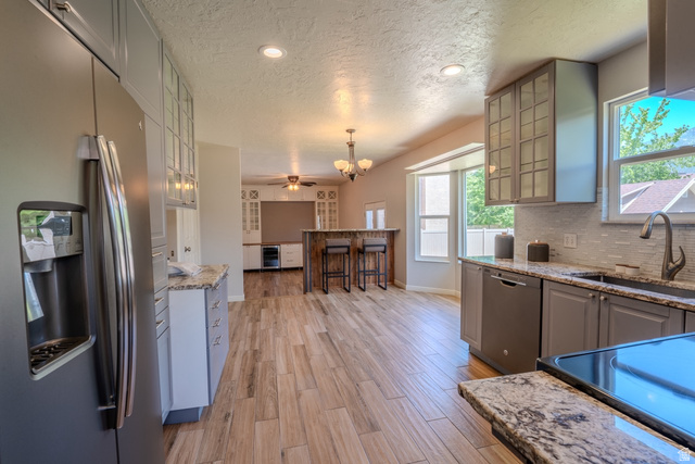 11957 Noelle Road Sandy, UT 84092 - Photo 7 of 38 Kitchen