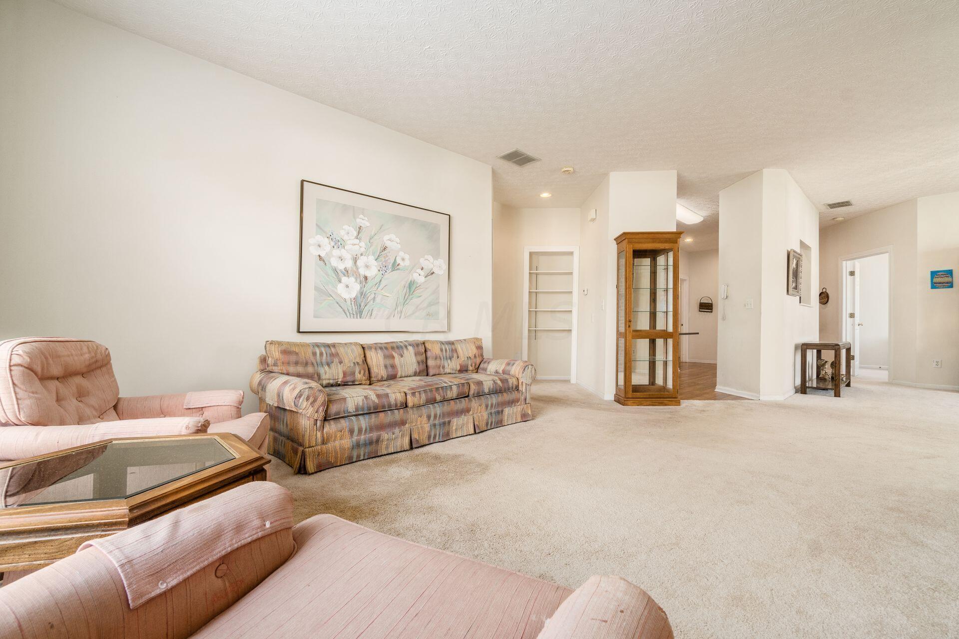 723 Winding Ridge Drive Columbus, OH 43213 - Photo 13 of 37 013_23 Winding Ridge Dr - 025