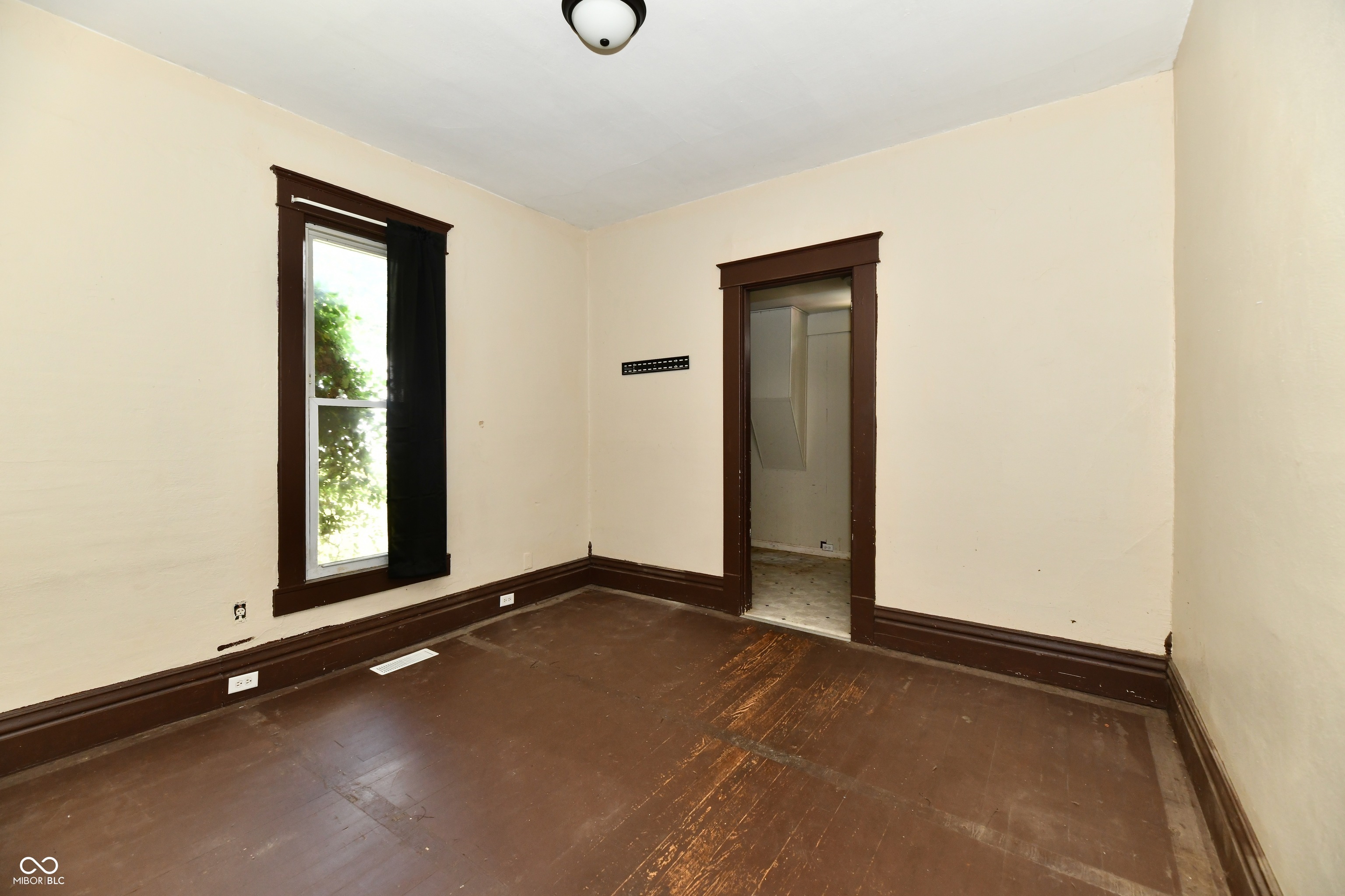 208 East Sherman Street Windfall, IN 46076 - Photo 12 of 21