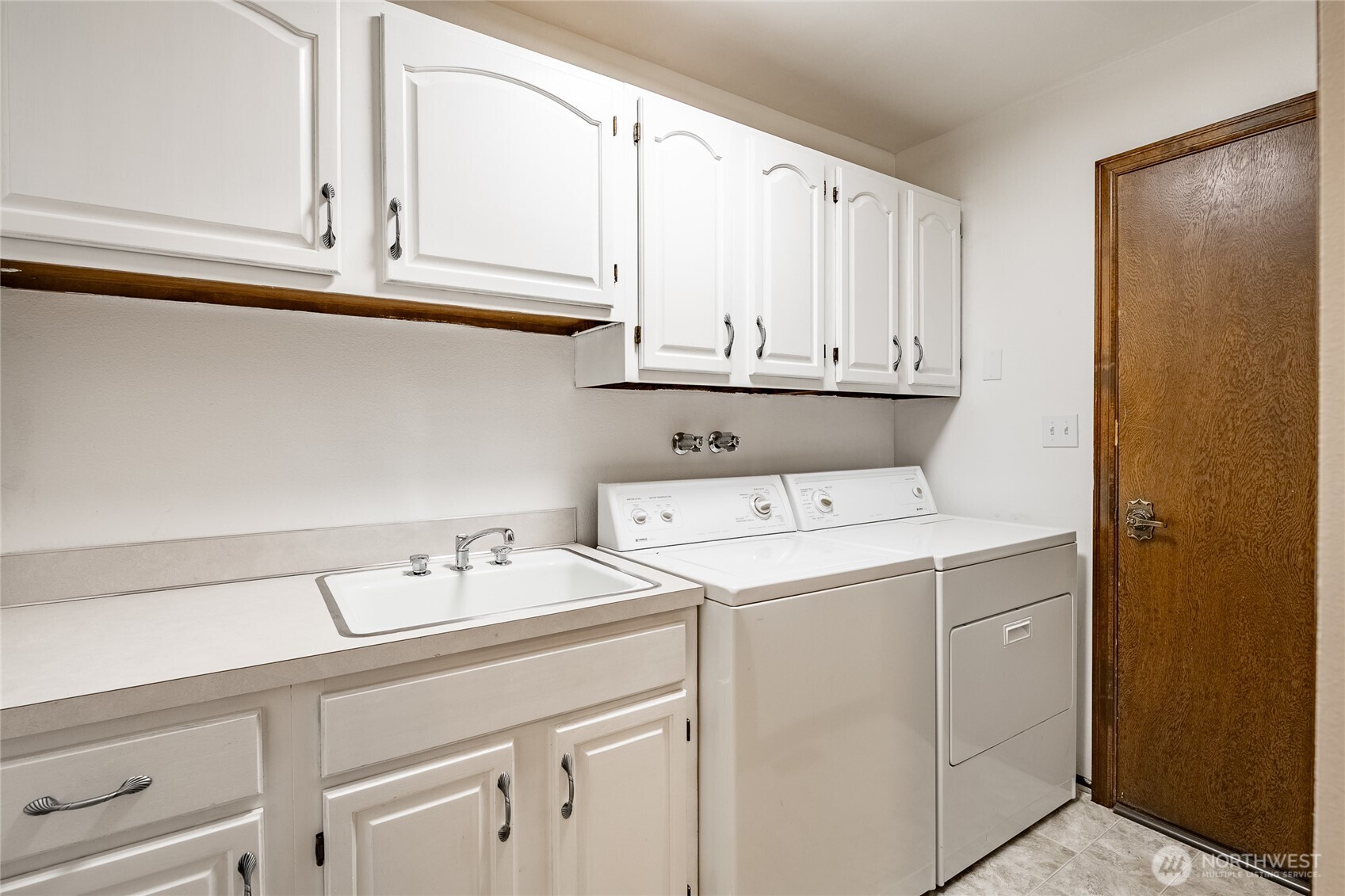 8032 Comox Road Blaine, WA 98230 - Photo 33 of 40 Gallery Image 33