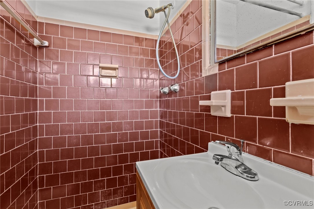 1934 Dodson Road Petersburg, VA 23805 - Photo 8 of 48 Gallery Image 8