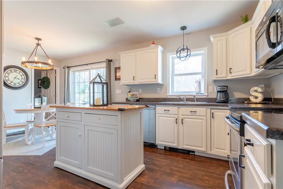 455 Yawgoo Valley Road Exeter, RI 02822 - Photo 7 of 18