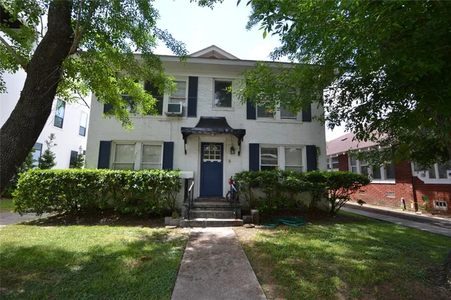 $1,250 | 1517 Bonnie Brae Street, Unit 4, Houston, TX 77006