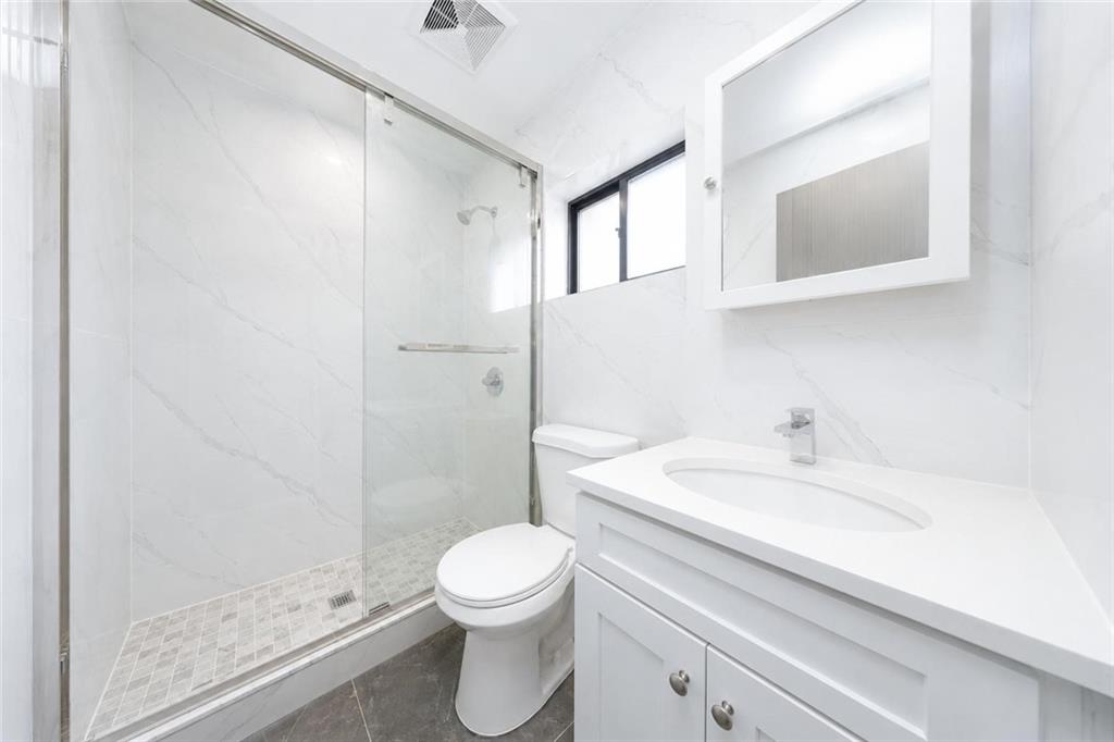 320 Bay Ridge Parkway Brooklyn, NY 11209 - Photo 6 of 29