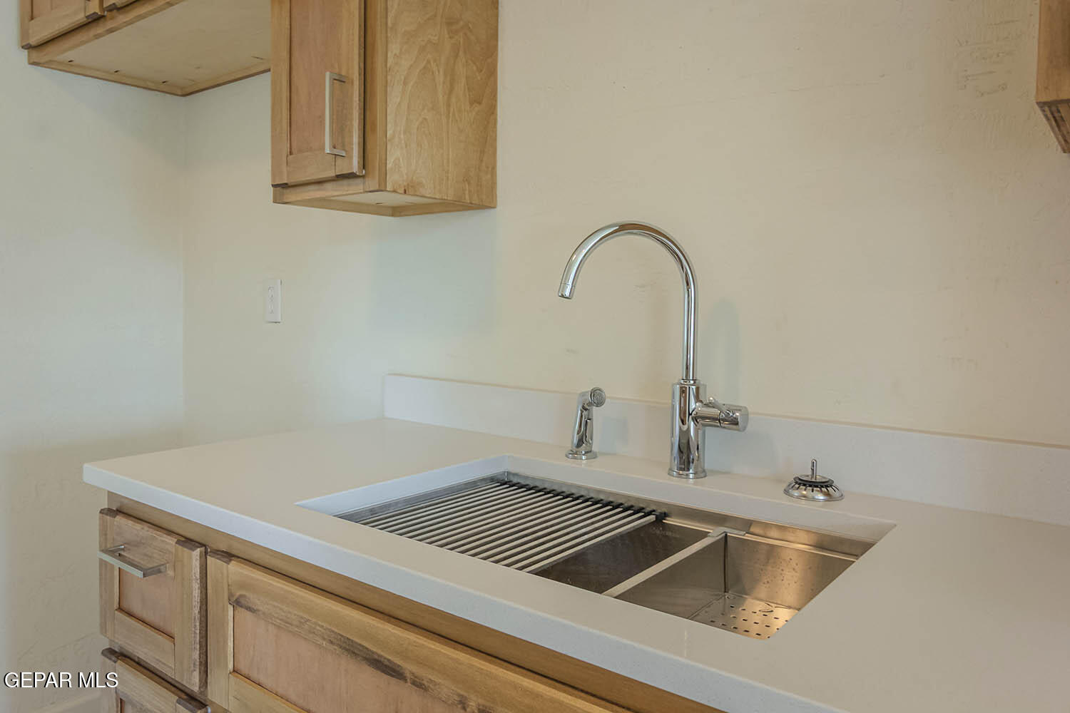 7113 Dale Road El Paso, TX 79915 - Photo 12 of 61 7113 Dale Road _ 020