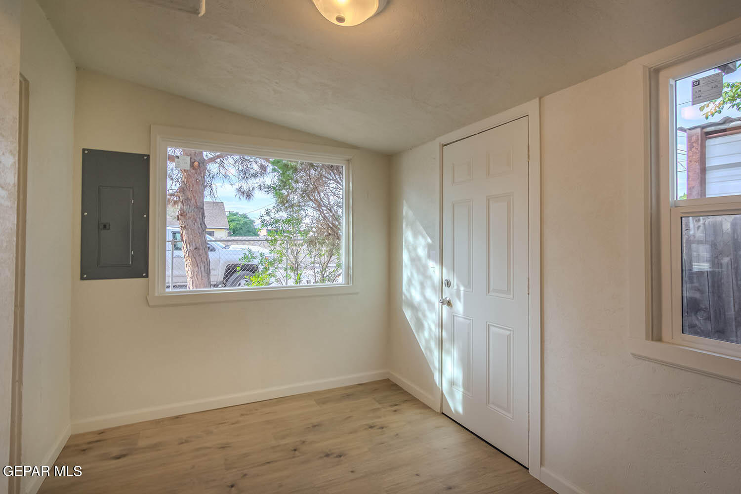 7113 Dale Road El Paso, TX 79915 - Photo 30 of 61 7113 Dale Road _ 030